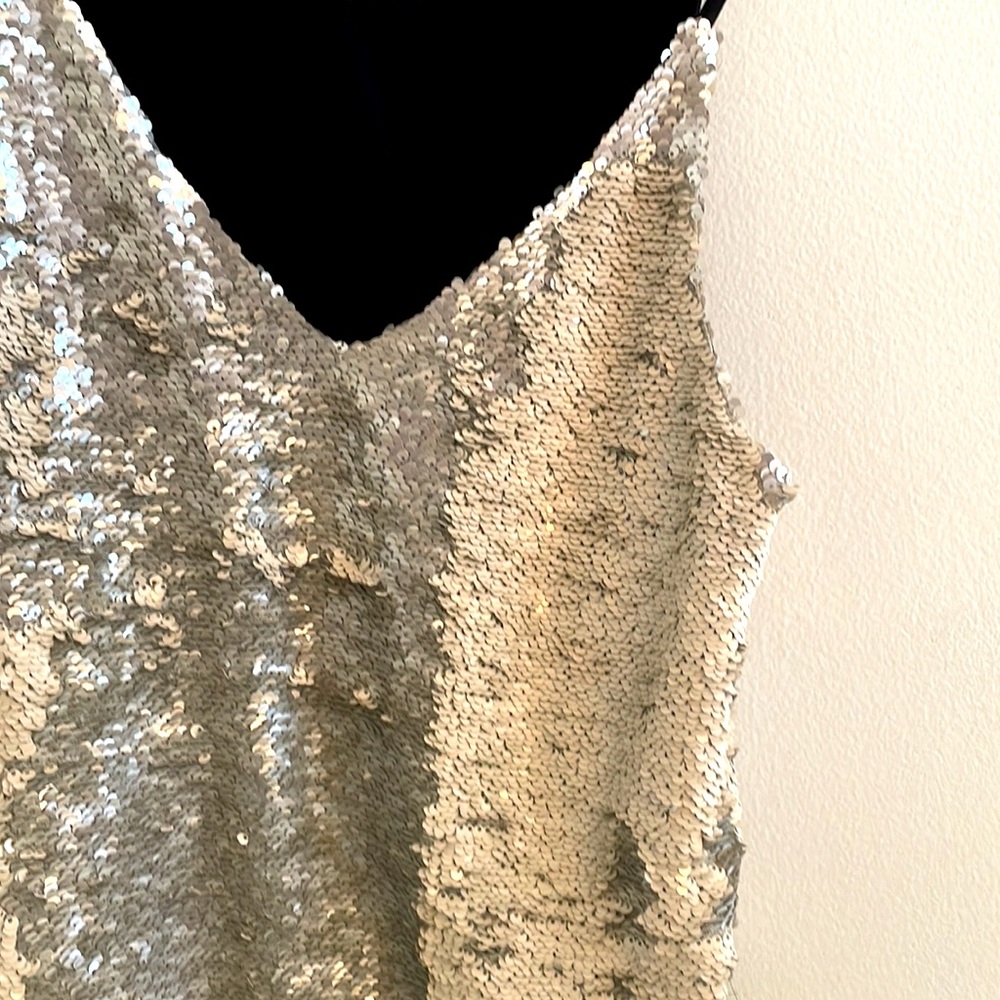 Two tone sequin top - Picture 3 of 3